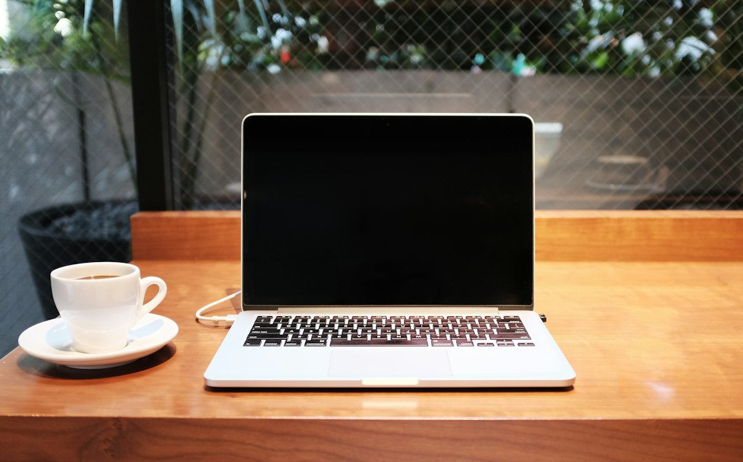 Cara Aman Pakai Public WiFi: Panduan Praktis Marketer